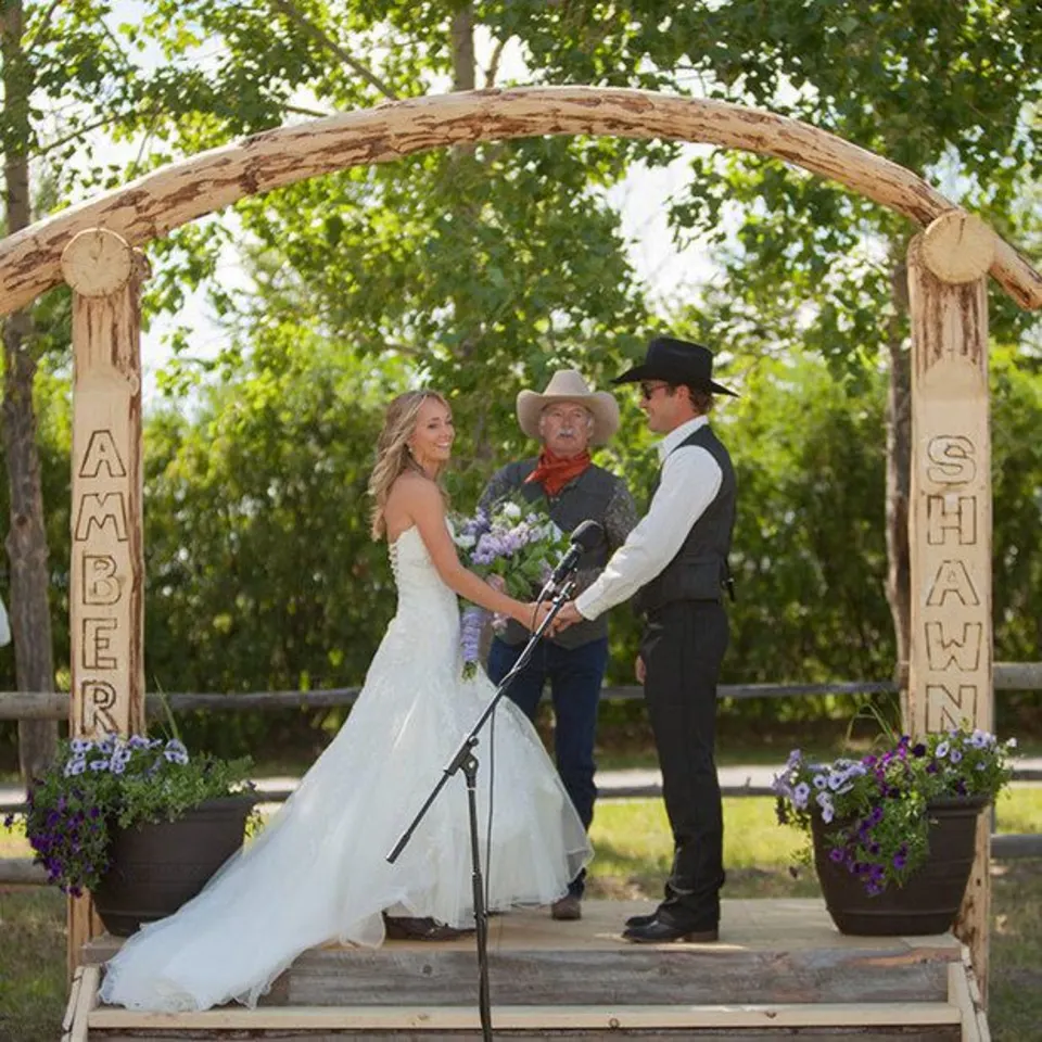 The rustic wedding ceremony.